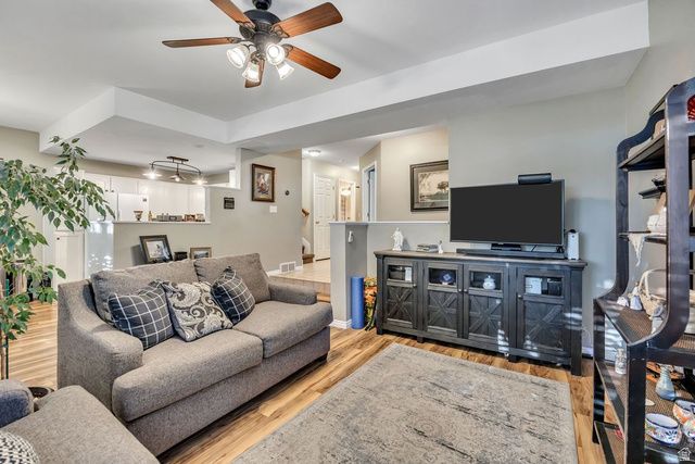 2670 W HERITAGE PARK RD, Taylorsville, UT 84129