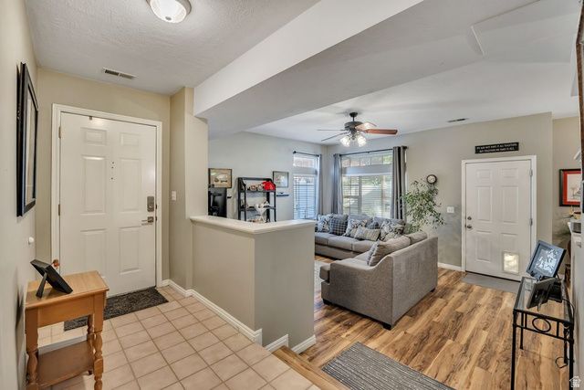 2670 W HERITAGE PARK RD, Taylorsville, UT 84129