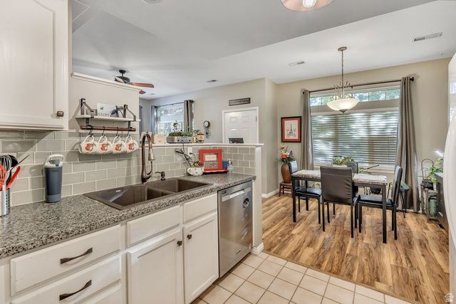 2670 W HERITAGE PARK RD, Taylorsville, UT 84129