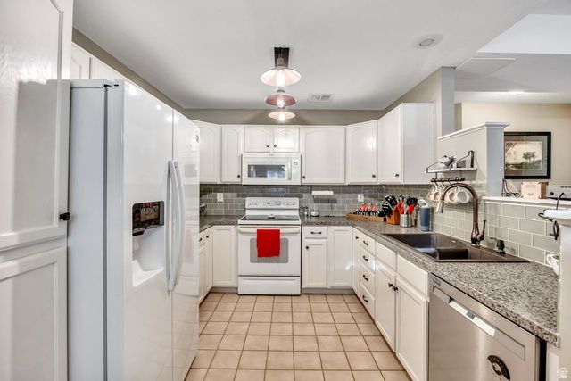 2670 W HERITAGE PARK RD, Taylorsville, UT 84129