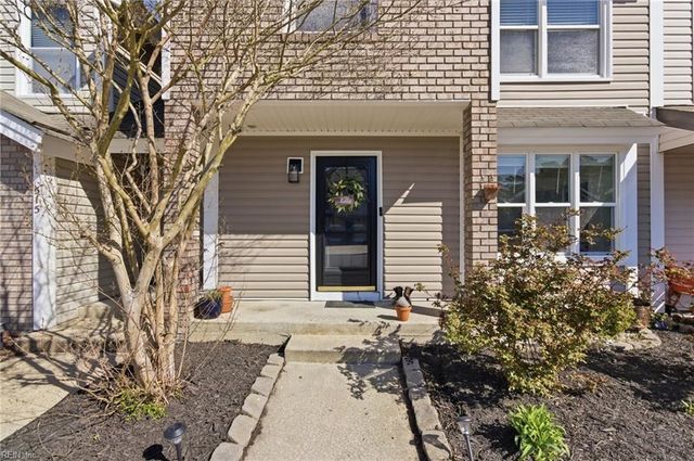 517 Long PT, Chesapeake, VA 23322