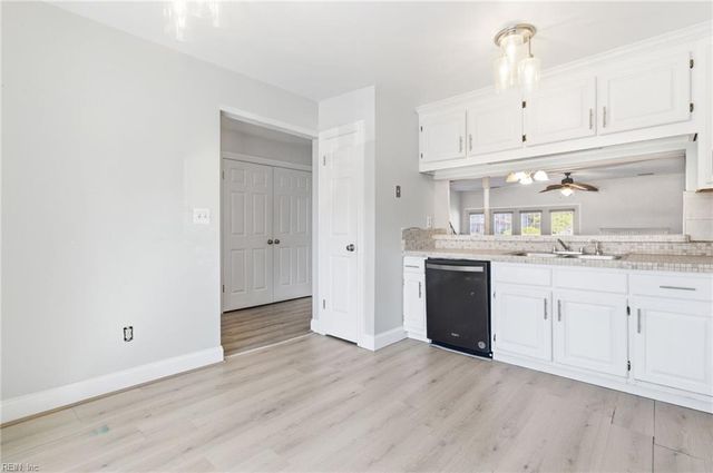 517 Long PT, Chesapeake, VA 23322