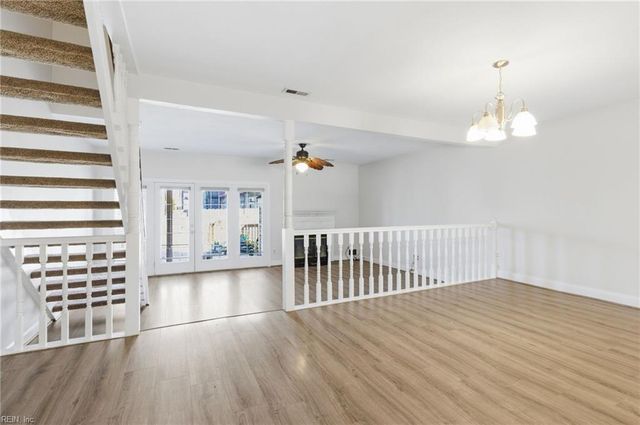 517 Long PT, Chesapeake, VA 23322