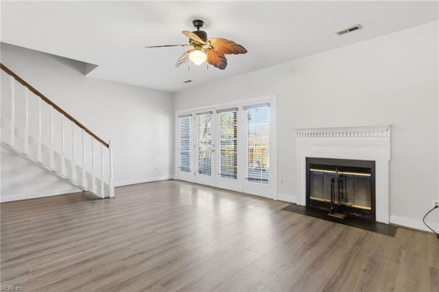 517 Long PT, Chesapeake, VA 23322