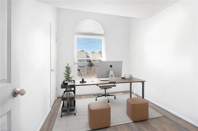 517 Long PT, Chesapeake, VA 23322