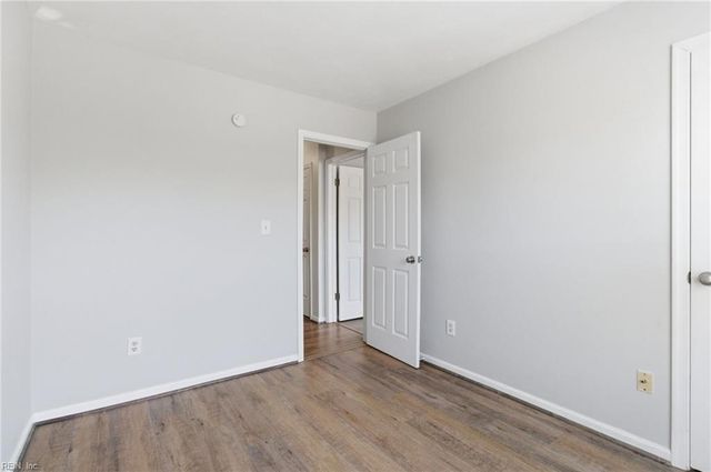 517 Long PT, Chesapeake, VA 23322