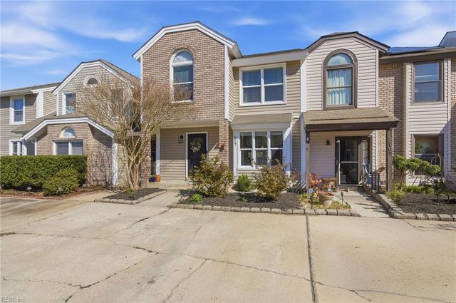 517 Long PT, Chesapeake, VA 23322