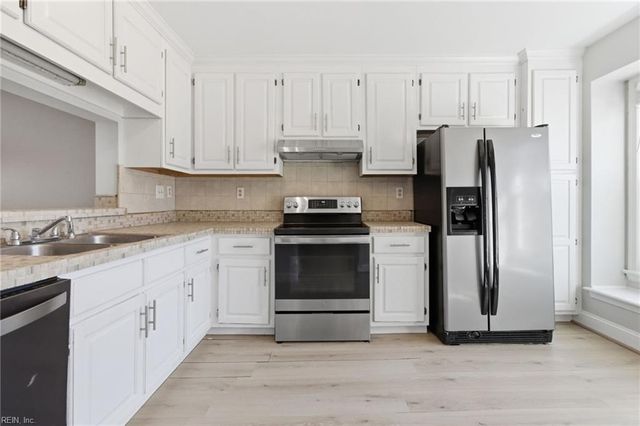 517 Long PT, Chesapeake, VA 23322