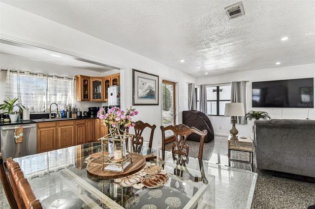 2909 W ELROD AVENUE, Tampa, FL 33611