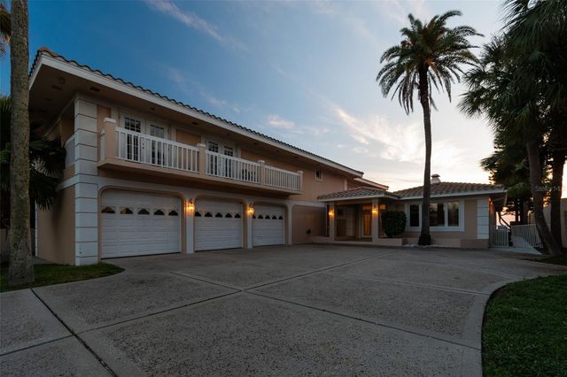 1520 GULF BOULEVARD, Belleair Beach, FL 33786