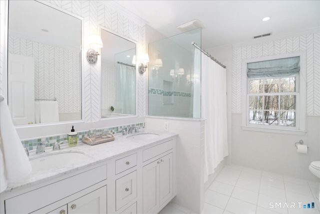 17 Tall Oaks Road, Wilton, CT 06897