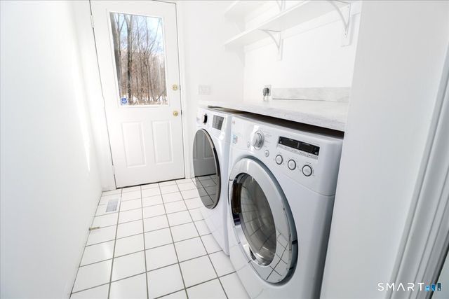 17 Tall Oaks Road, Wilton, CT 06897