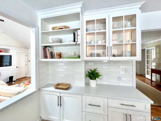 17 Tall Oaks Road, Wilton, CT 06897