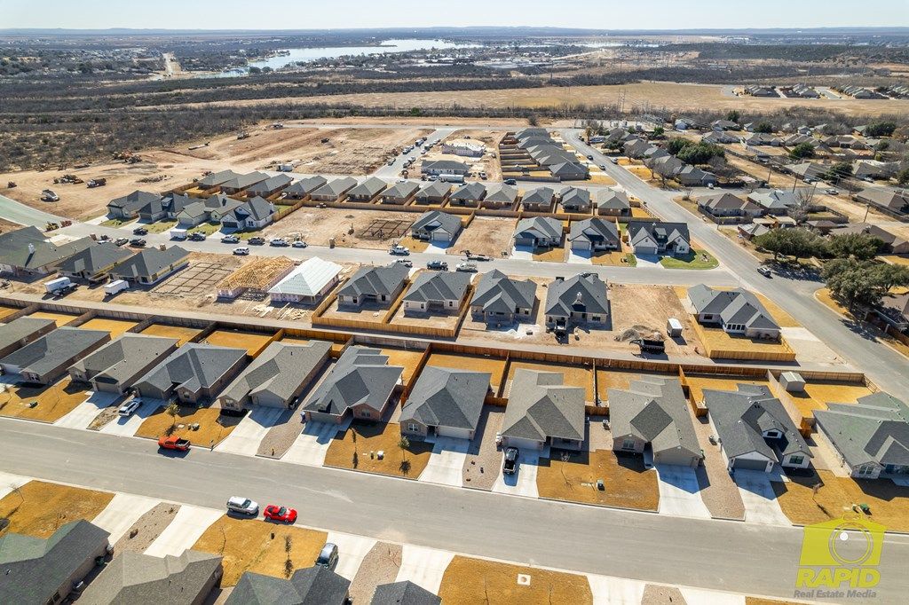 Image 43 of property listing at 3137 Cedarhill Dr, San Angelo, TX 76904