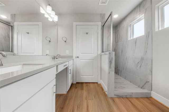 1220 E 33rd Street, Houston, TX 77022