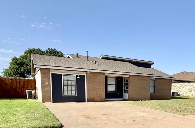 305 E 19th Street, Wolfforth, TX 79382