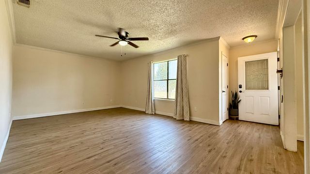305 E 19th Street, Wolfforth, TX 79382