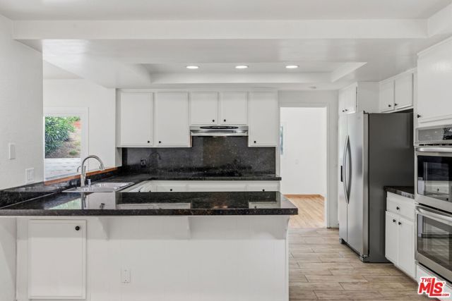 17265 Avenida De La Herradura, Pacific Palisades (los Angeles), CA 90272