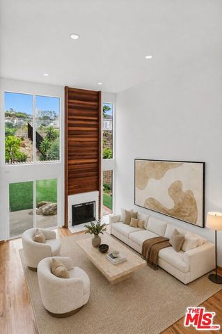 17265 Avenida De La Herradura, Pacific Palisades (los Angeles), CA 90272