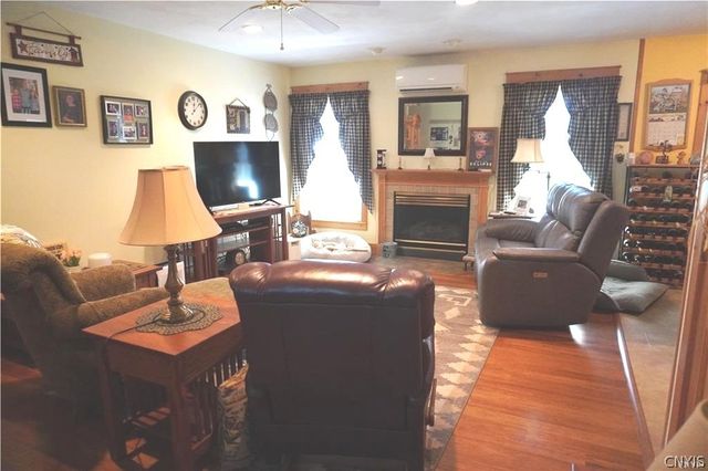 10 Prospect Street, Oswego, NY 13126