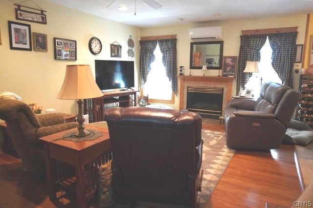 10 Prospect Street, Oswego, NY 13126