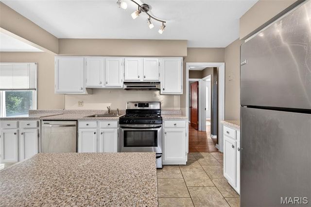 6009 Staely Avenue, St Louis, MO 63123
