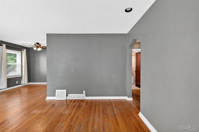 6009 Staely Avenue, St Louis, MO 63123