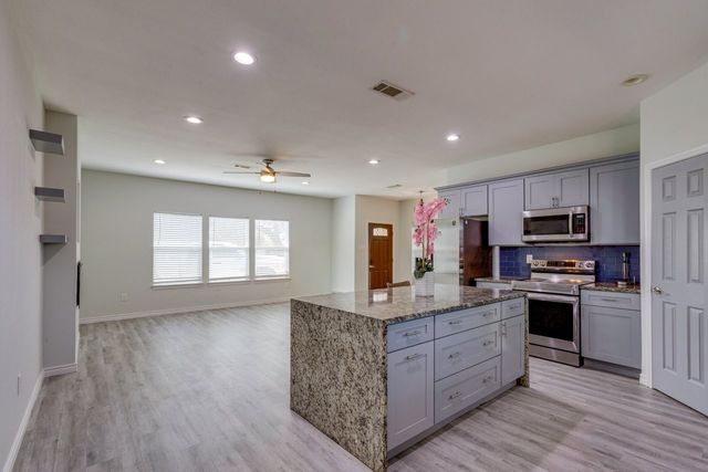 3083 Sunnyvale Street, Dallas, TX 75216