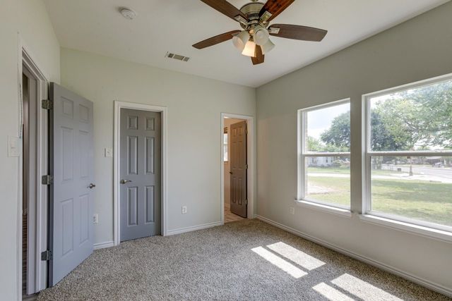 3083 Sunnyvale Street, Dallas, TX 75216