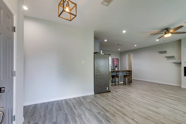 3083 Sunnyvale Street, Dallas, TX 75216