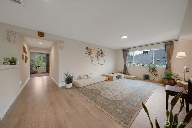 20328 SE 266th Street, Covington, WA 98042