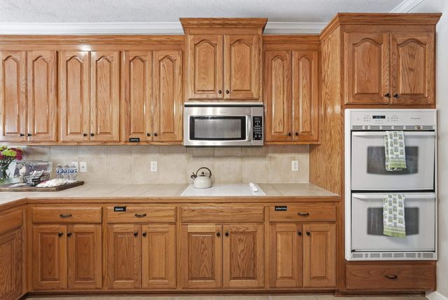 30 Pinnacle Springs Rd, Greenbrier, AR 72058