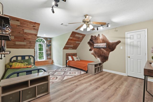30 Pinnacle Springs Rd, Greenbrier, AR 72058