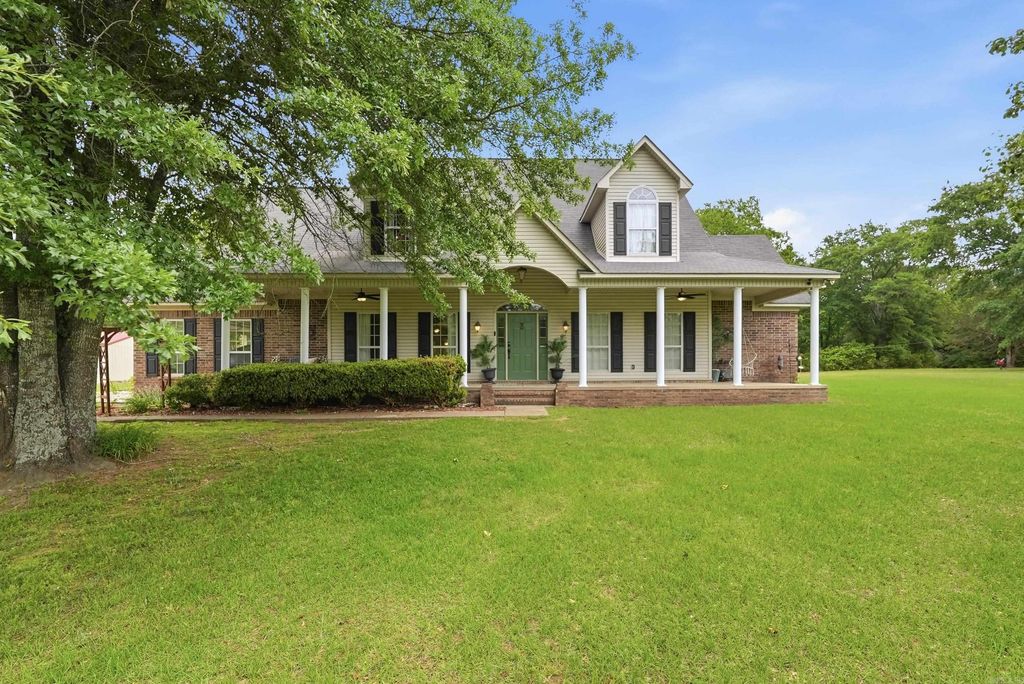 30 Pinnacle Springs Rd, Greenbrier, AR 72058