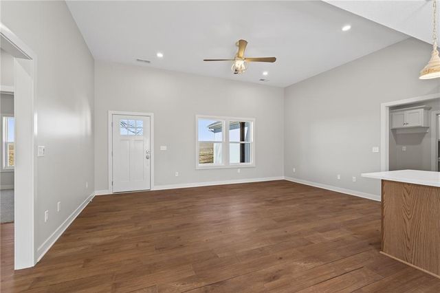 1108 OO Highway, Odessa, MO 64076