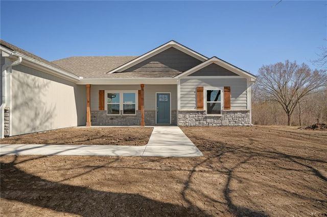 1108 OO Highway, Odessa, MO 64076