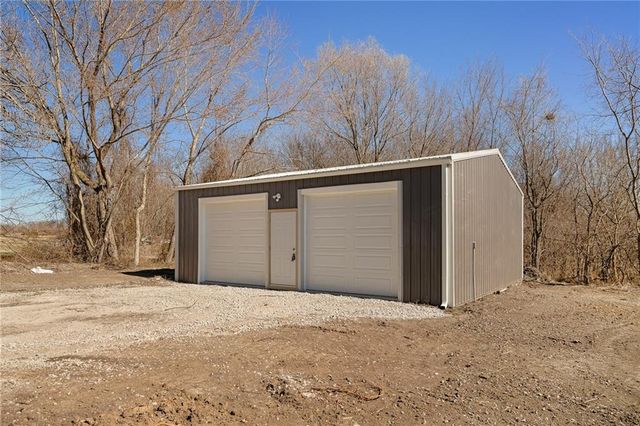 1108 OO Highway, Odessa, MO 64076