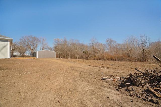 1108 OO Highway, Odessa, MO 64076