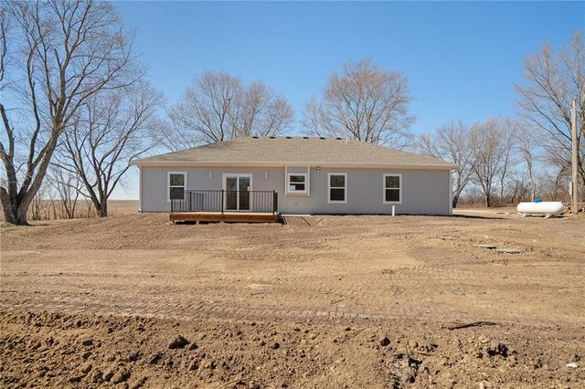 1108 OO Highway, Odessa, MO 64076