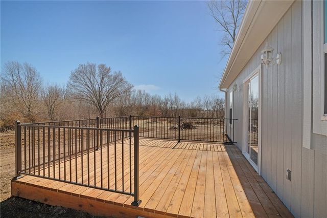 1108 OO Highway, Odessa, MO 64076