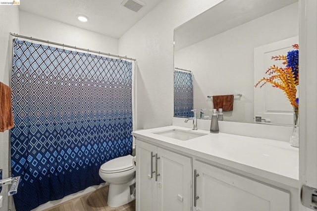 225 Cold Creek Dr, Oakley, CA 94561