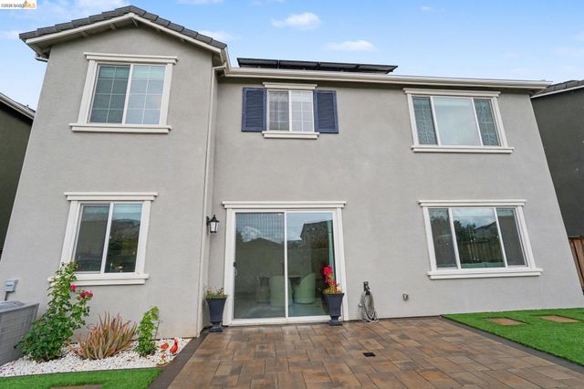 225 Cold Creek Dr, Oakley, CA 94561