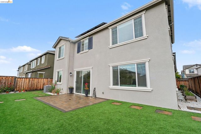 225 Cold Creek Dr, Oakley, CA 94561