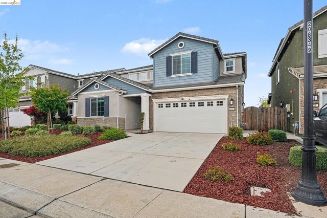 225 Cold Creek Dr, Oakley, CA 94561