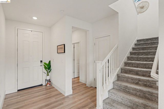 225 Cold Creek Dr, Oakley, CA 94561