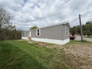 108 Mathew Dr, Harmony Boro, PA 16037