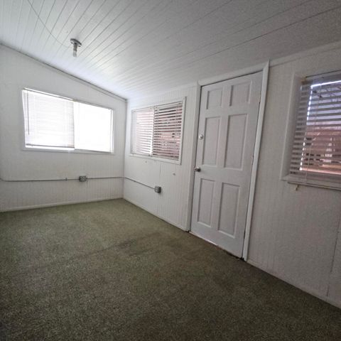 1153 S Maryland Avenue, Springfield, MO 65807