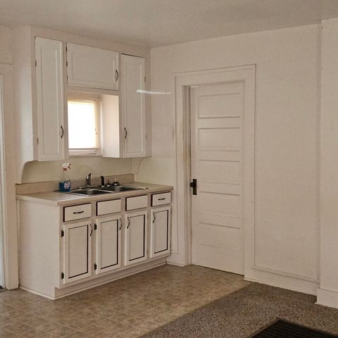 1153 S Maryland Avenue, Springfield, MO 65807