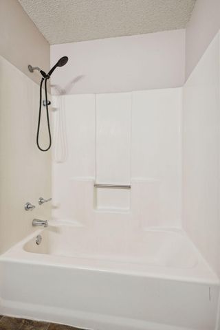 2706 Brookdale Lane, Brooklyn Park, MN 55444