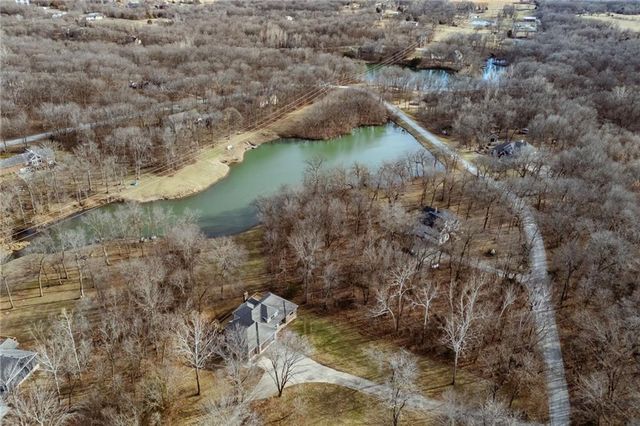 26311 S Westlake Drive, Harrisonville, MO 64701